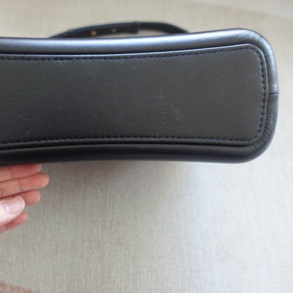 Chanel Gabrielle Hobo Bag - Picture 4 of 9